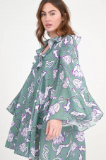 Mini-Kleid mit Volants in Grün/Lila gemustert