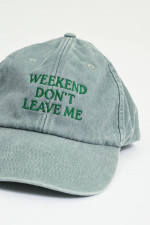 Cap WEEKEND DON'T LEAVE in Vintage Green