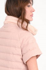 Cashmere-Seide Kurzarm-Daunenweste in Rose