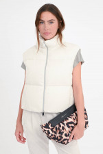 Samt-Gilet mit dezentem Glitzer in Creme