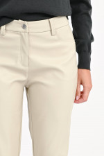 Vegane Lederhose in Marzipan