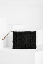 Clutch TANALA in Schwarz