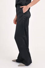 Weite Satin-Hose in Schwarz