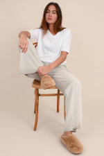 T-Shirt mit V-Neck in Weiß