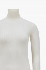 Rollkragenpullover in Creme