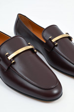 Leder-Loafer mit Metall-Riemen in Oxenblood