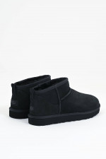 Lammfell-Boot CLASSIC ULTRA MINI in Schwarz