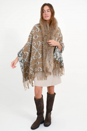 Wollcape STOLA in Navajo Camel