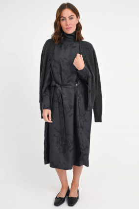Seidenkleid mit dezentem Muster in Schwarz