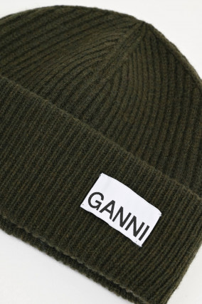 Rippstrick Beanie in Olivgrün