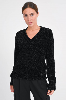 Weicher Pullover mit V-Ausschnitt in Schwar/Silber