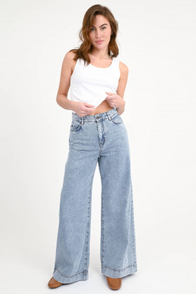Jeans VEGA mit weitem Bein in Hellblau