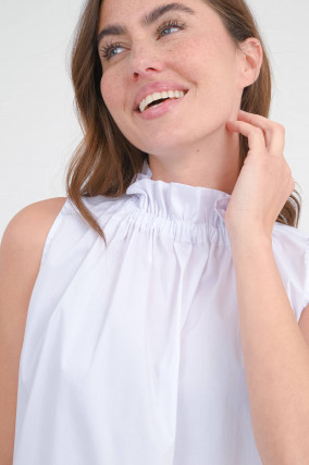 Top VICKY mit Rüschenkragen in Weiß