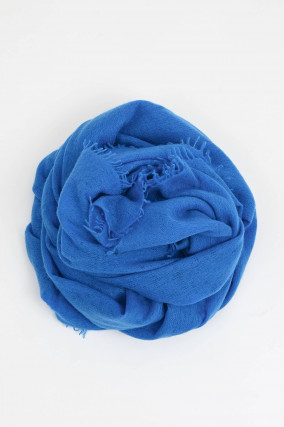 Schal mit Fransenkante aus Cashmere in Lichtblau