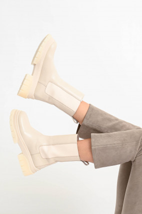 Slip On Boots STORM in Creme  