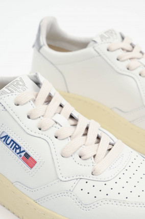  Sneaker MEDALIST LOW in Weiß/Silber