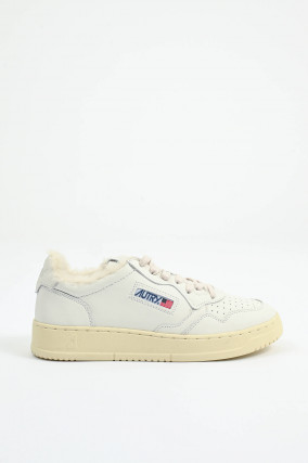 Shearling Sneaker MEDALIST LOW in Weiß