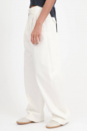 Wide-Leg Hose mit Bundfalten in Bianco Lane
