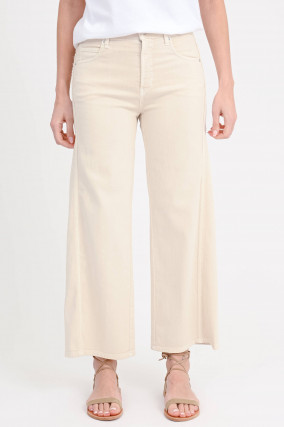 Jeans mit verkürztem Bein in Offwhite