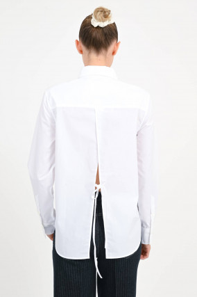Langarm-Bluse mit offenem Rücken in Weiß