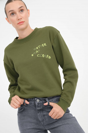 BETTER STAY CLOSED Sweatshirt in Army Green