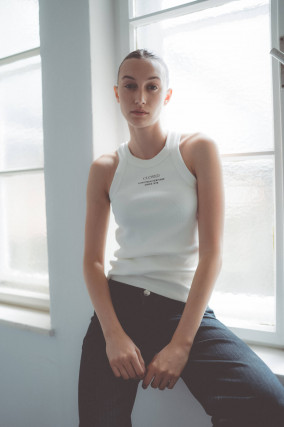 Ripp-Tanktop mit Front-Print in Ivory