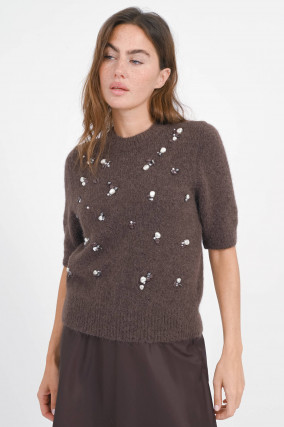 Kurzarm Pullover mit Perlen-Applikationen in Kakao