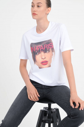T-Shirt mit IN PARIS-Schriftzug in Weiß