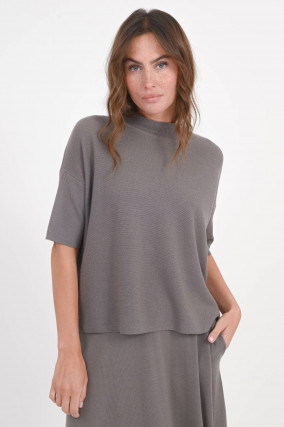 Woll-Pullover mit verlängertem Kurzarm in Nuts