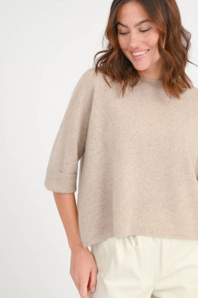 Cashmerepullover mit U-Boot-Ausschnitt in Beige