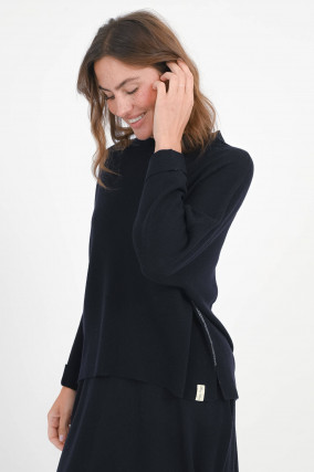 Woll-Pullover mit dezentem Stehkragen in Navy