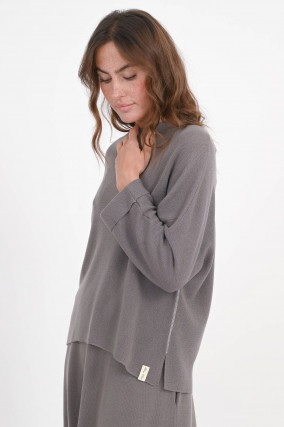 Woll-Pullover mit dezentem Stehkragen in Nut