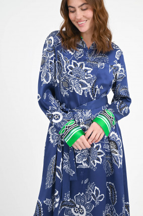 Midikleid aus Seide in Blau/Weiß/Grün gemustert