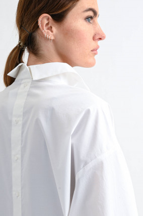 Bluse SELONA mit Knöpfen am Rücken in Weiß