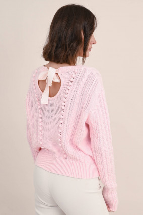 Verspielter Strickpullover in hellem Rosa