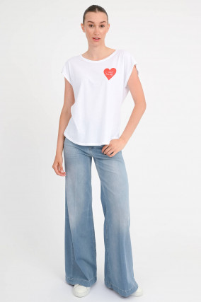 T-Shirt SARA mit Herz-Print in Weiß/Rot