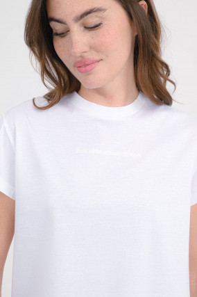 Boxy T-Shirt mit L'AMOUR Stickerei in Weiß