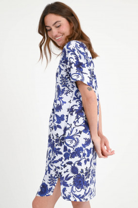 Leinenkleid mit Blumenmuster in Blau/Weiß