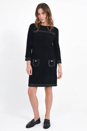Kleid mit Kontrastnähten in Schwarz