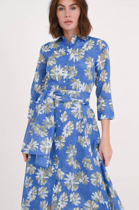 Hemdblusenkleid mit Blumenprint in Blau/Weiß/Beige