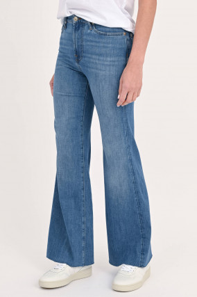 Flared Jeans MODERN DOJO TAILORLESS in Blau