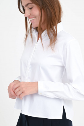 Boxy Bluse mit Kellerfalten in Weiß