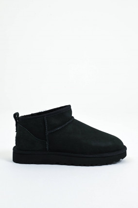 Lammfell-Boot CLASSIC ULTRA MINI in Schwarz