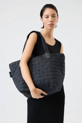 Tasche VEE MEDIUM in Schwarz