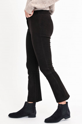 Flared Pant aus Veloursleder in Graubraun