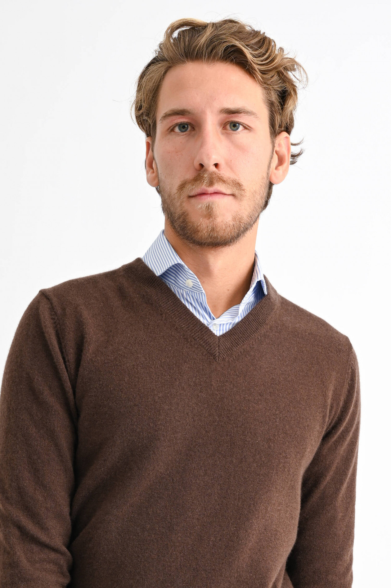 Pullover braun v ausschnitt clearance