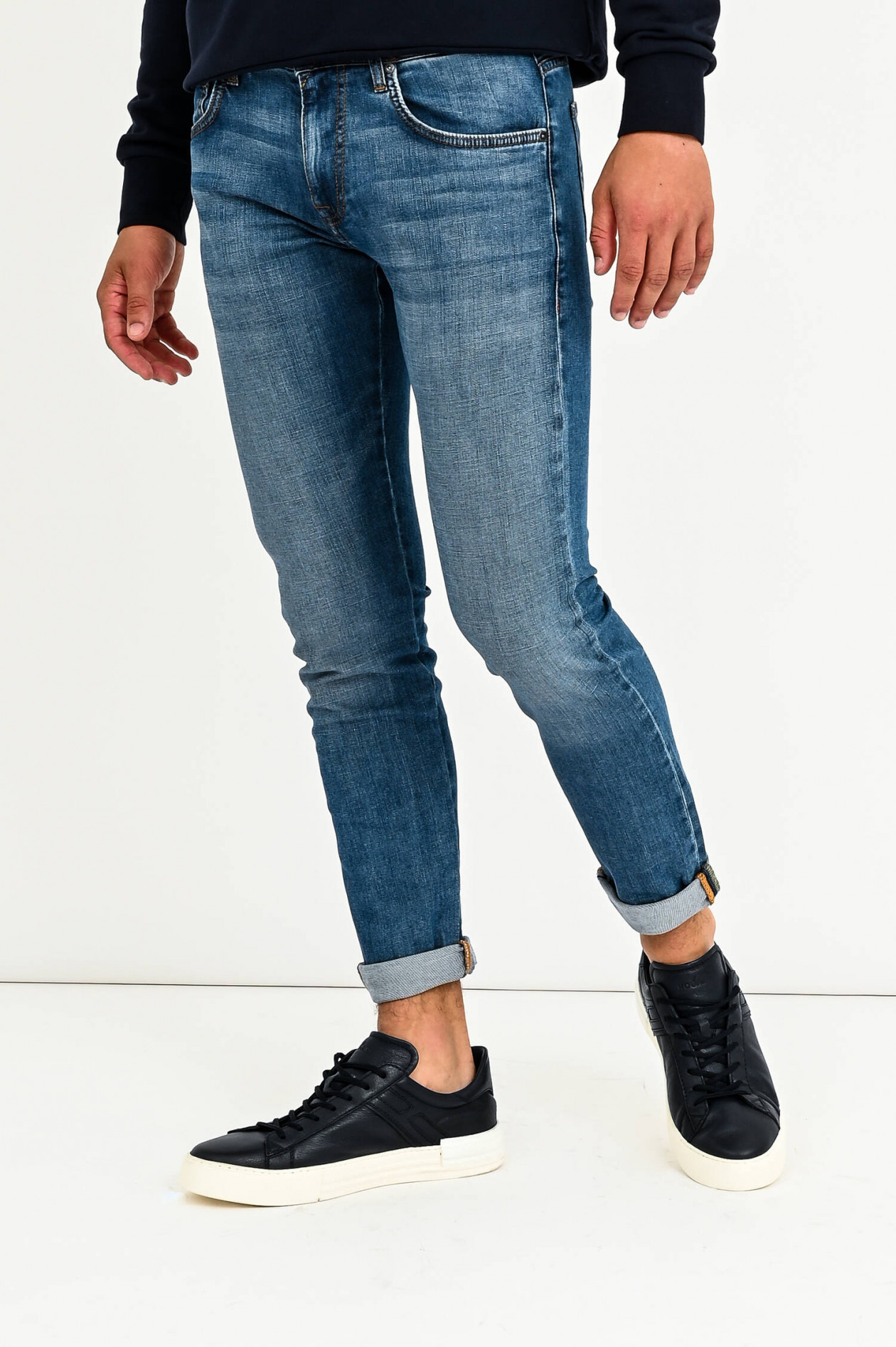 Hackett London Jeans mit Kontrast N hten in Mittelblau GRUENER.AT