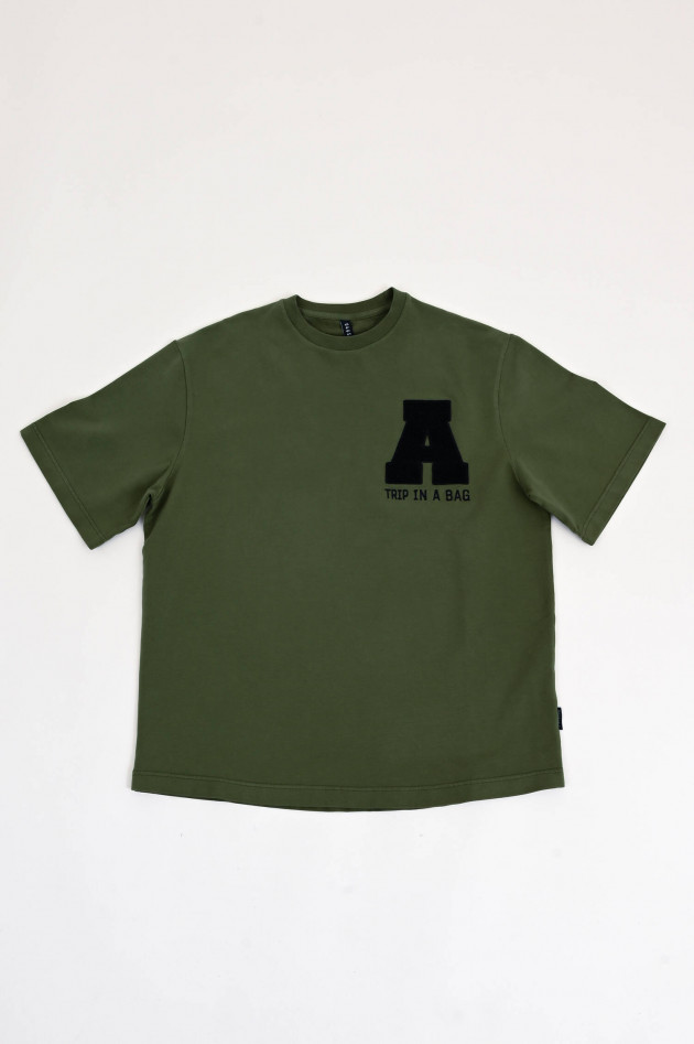 04651/ A trip in a bag T-Shirt aus Baumwolle in Oliv