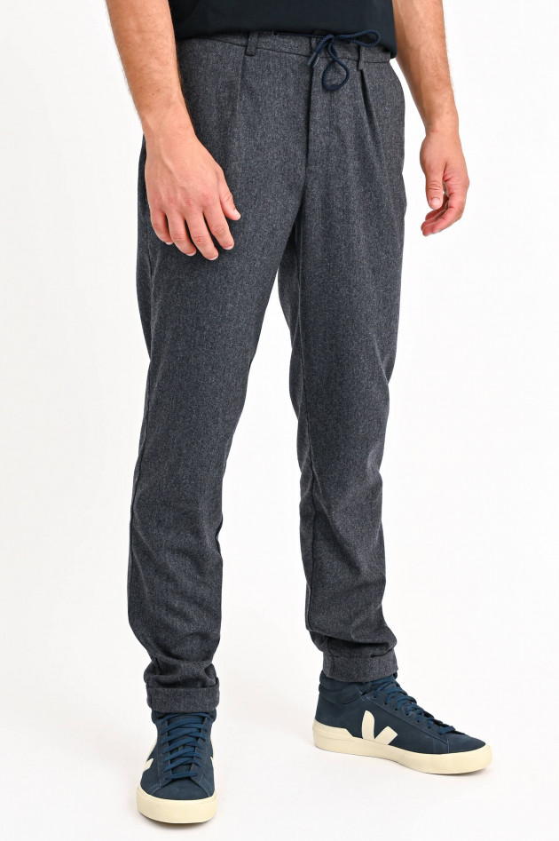 04651/ Sportliche Flanell-Hose in Grau