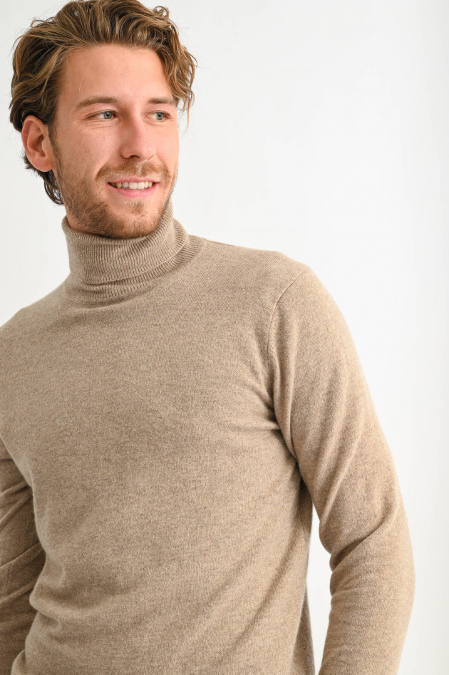 1868 Cashmere Rollkragenpullover in Taupe